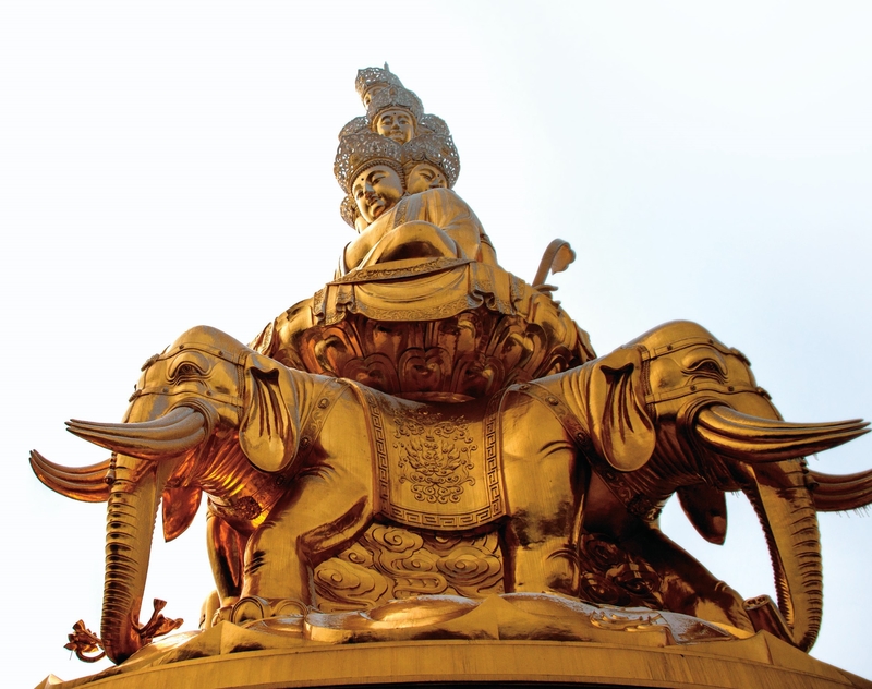 峨嵋山之行—金頂山的冰雪奇緣