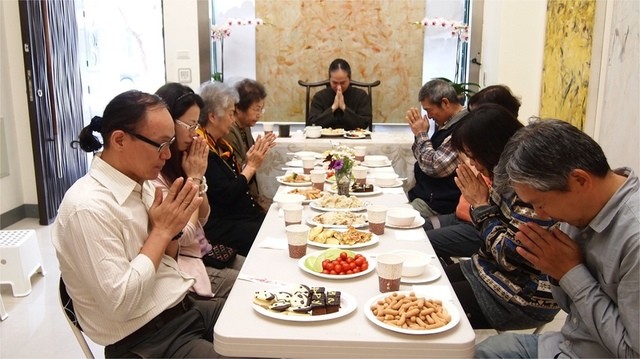 2015年2月19日初一 高雄《明覺法堂》新春團拜花絮