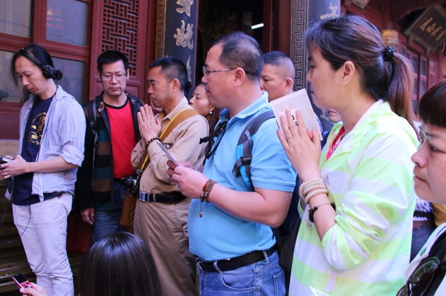 把握因緣 努力精進