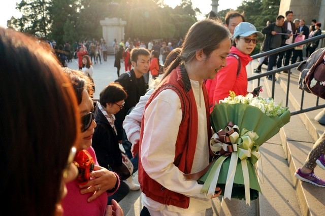 文萃 第 17 期【信而有徵】——南京中山陵獻花記