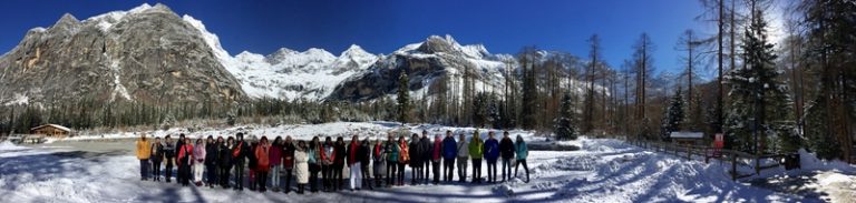 如果有個 人，能讓生命不再悲傷 那還有什麼理由不追隨！